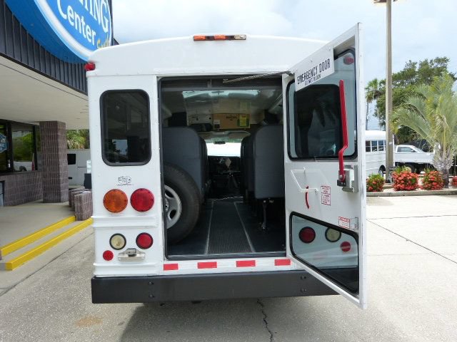 Used 2008 Chevrolet Express 3500 w/ School Bus Package RWD image 13