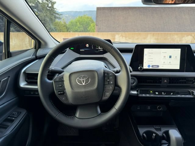 Used 2025 Toyota Prius LE FWD image 13