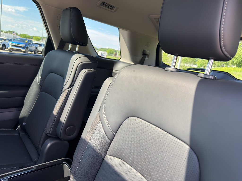 New 2026 Nissan Pathfinder SL AWD/4WD image 35