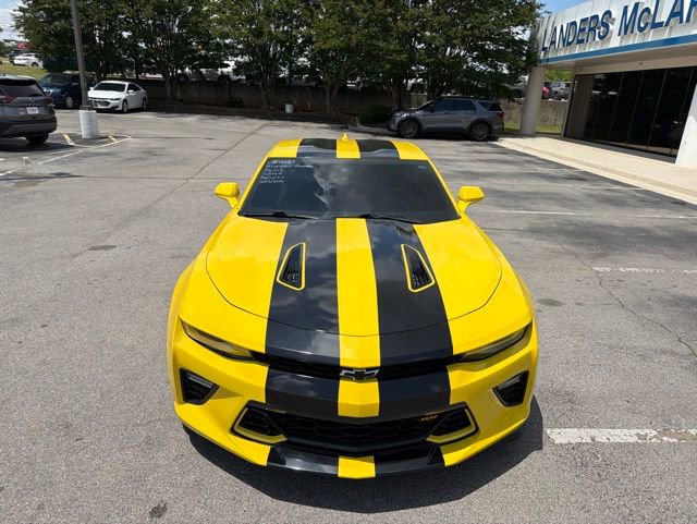 Used 2018 Chevrolet Camaro SS RWD image 10