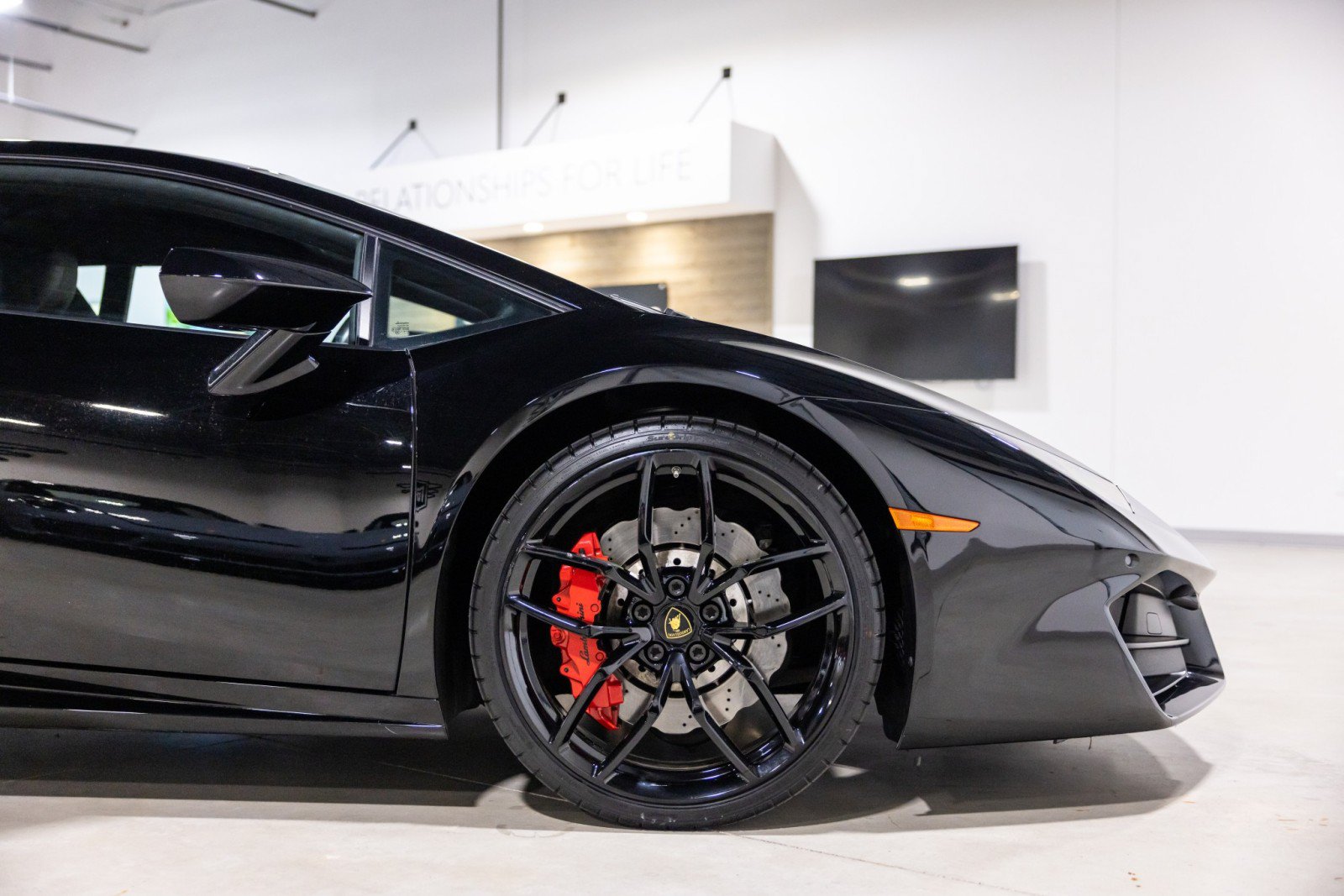 Used 2017 Lamborghini Huracan LP 580-2 RWD image 22