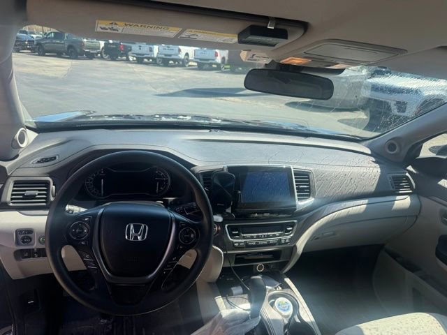 Used 2017 Honda Pilot EX image 10