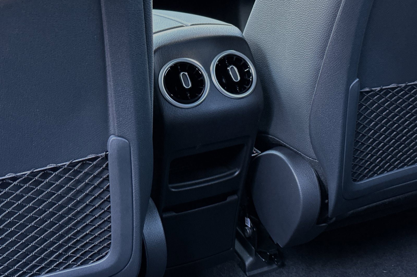 Used 2024 Mercedes-Benz EQB 300 4MATIC image 15