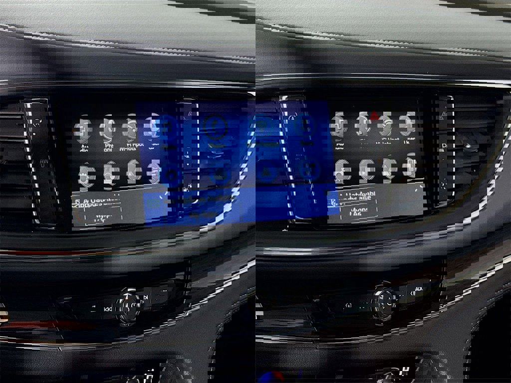 Certified 2023 Buick Enclave Essence w/ Experience Buick Package image 9