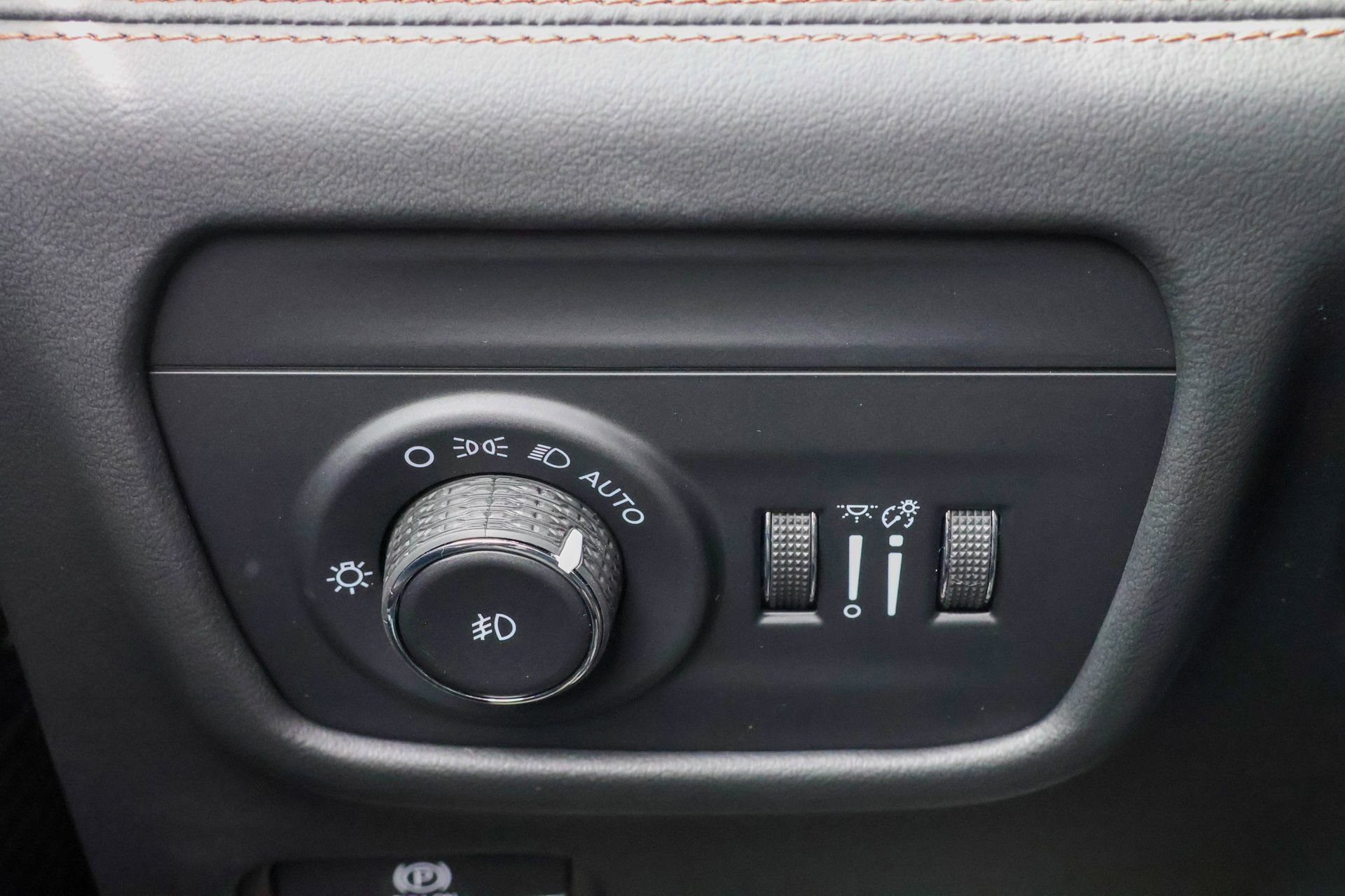 New 2026 Jeep Grand Cherokee Summit AWD/4WD image 28