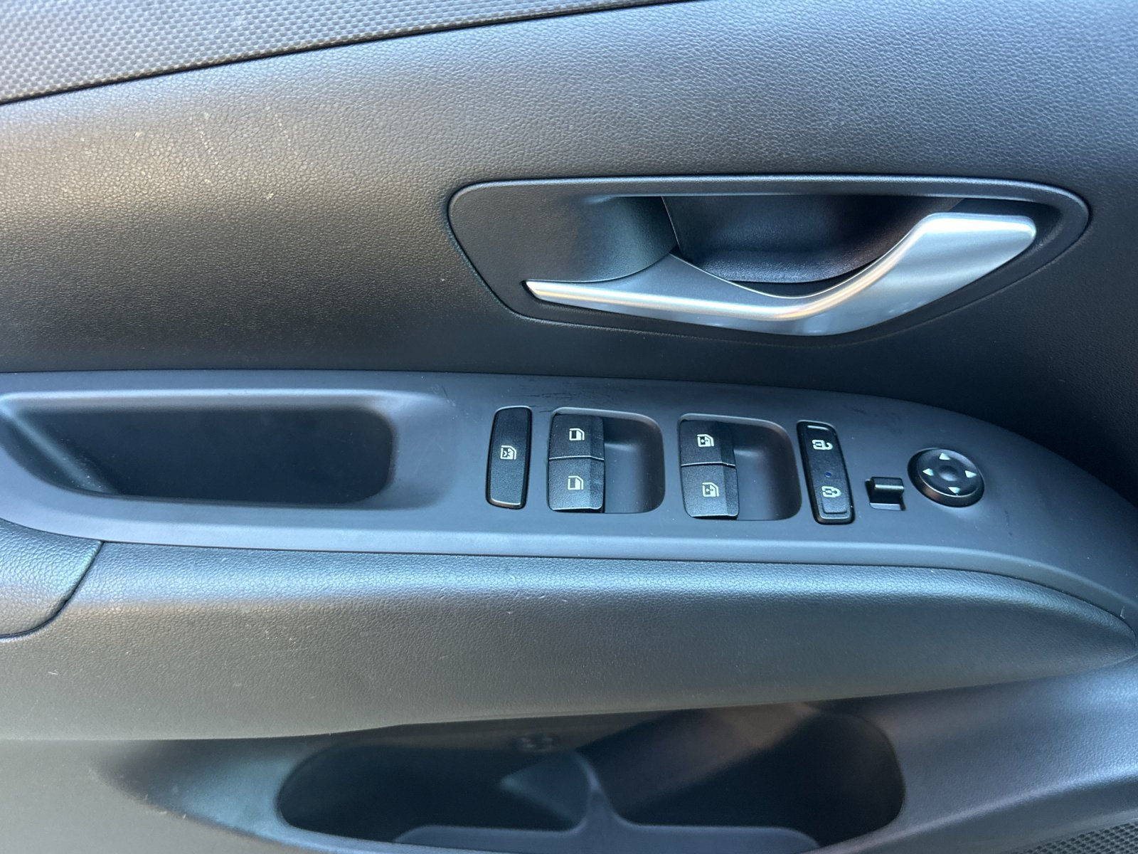 Used 2024 Hyundai Santa Cruz SEL FWD image 11