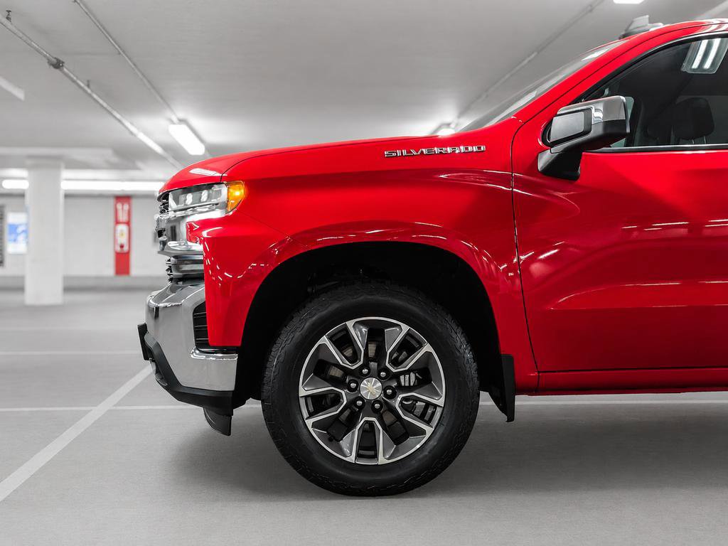 Used 2022 Chevrolet Silverado 1500 LT AWD/4WD image 14