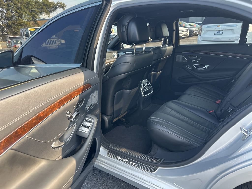 Used 2015 Mercedes-Benz S 550 4MATIC Sedan image 25