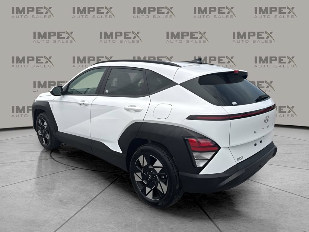 Used 2024 Hyundai Kona SEL FWD image 3