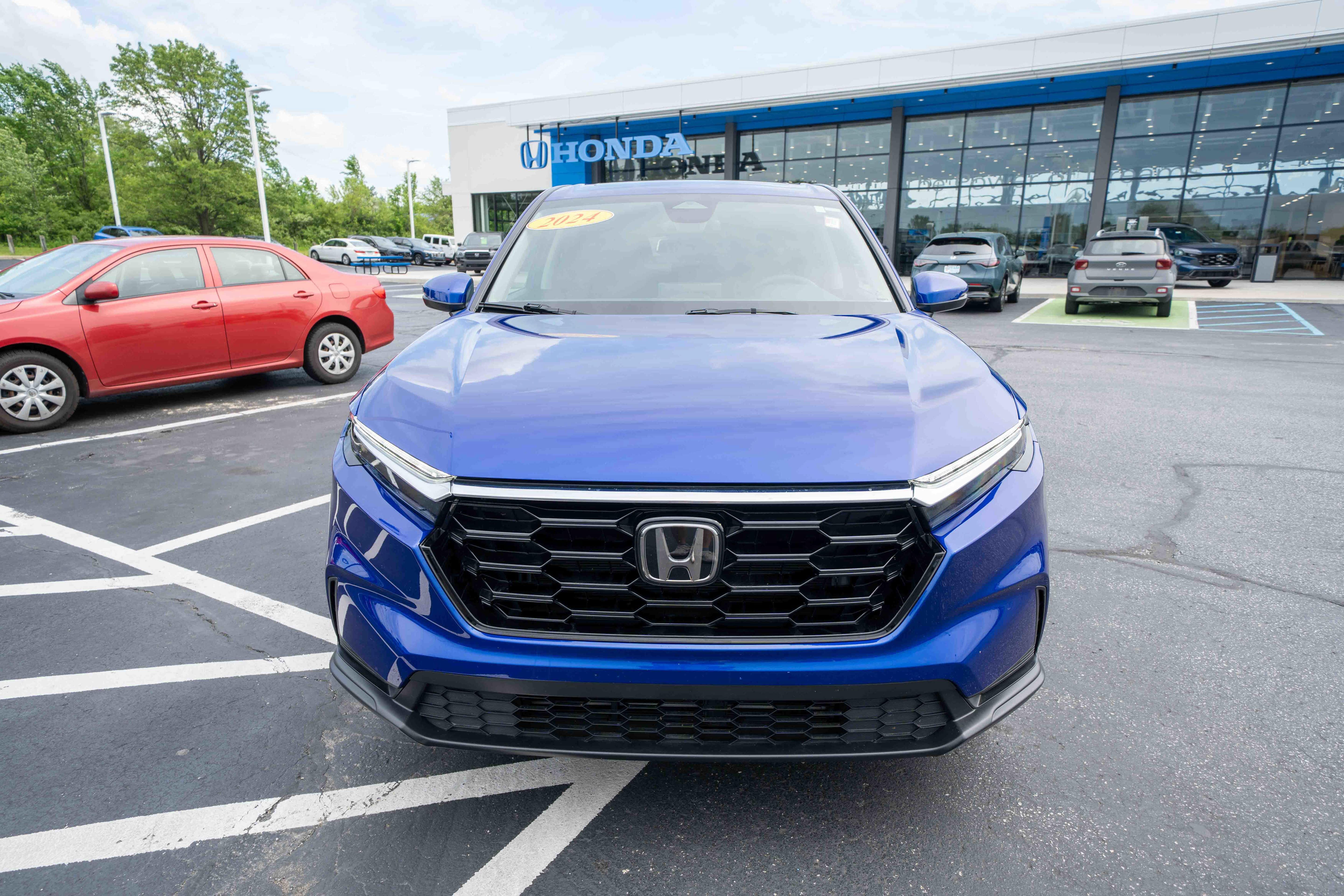 Used 2024 Honda CR-V EX image 2