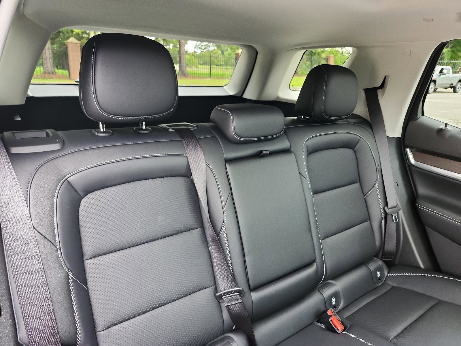 Certified 2026 GMC Terrain Denali AWD/4WD image 9