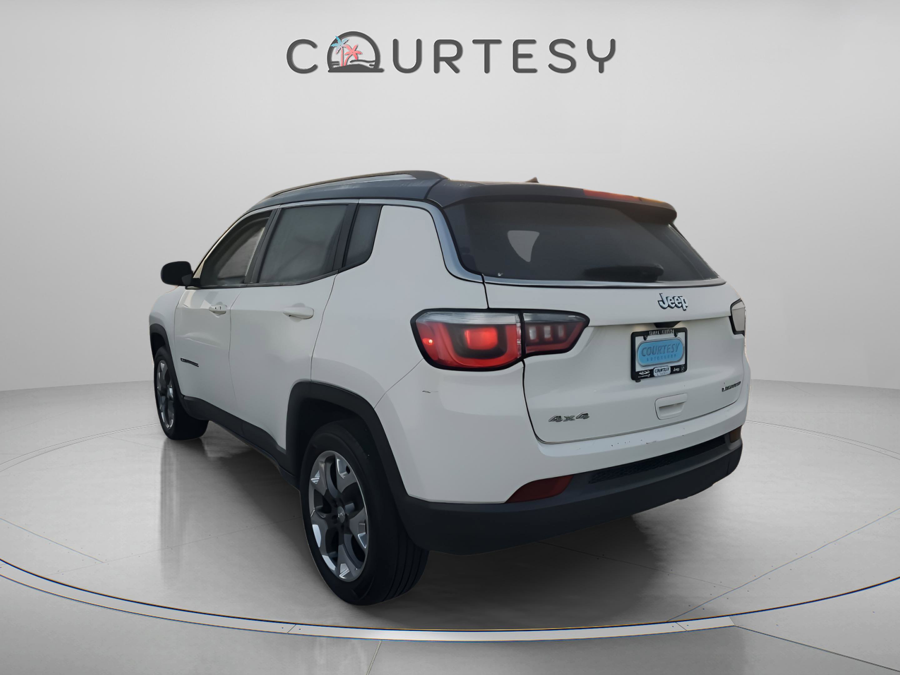 Certified 2019 Jeep Compass Limited image 2