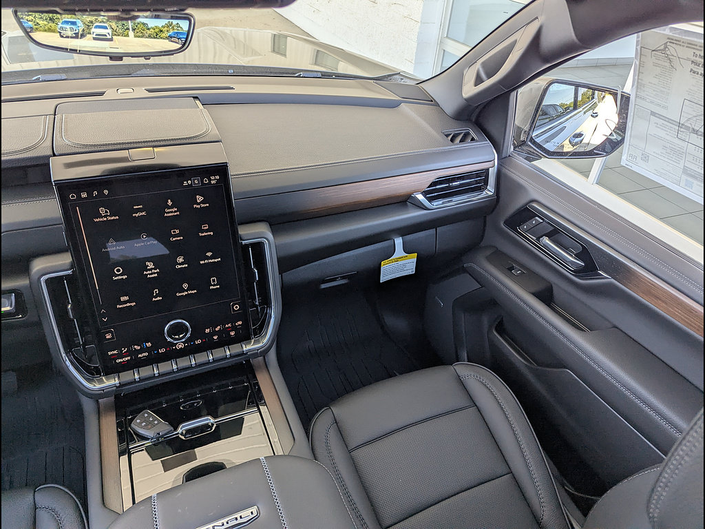 New 2026 GMC Yukon XL Denali w/ Denali Reserve Package AWD/4WD image 22