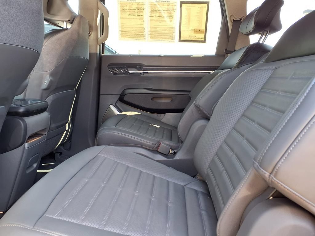 Certified 2024 Kia EV9 Land AWD/4WD image 7