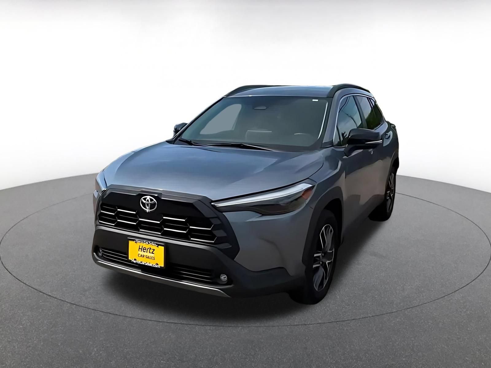 Used 2026 Toyota Corolla Cross XLE FWD image 6
