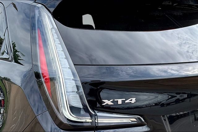 Used 2022 Cadillac XT4 Sport w/ Comfort Package FWD image 29