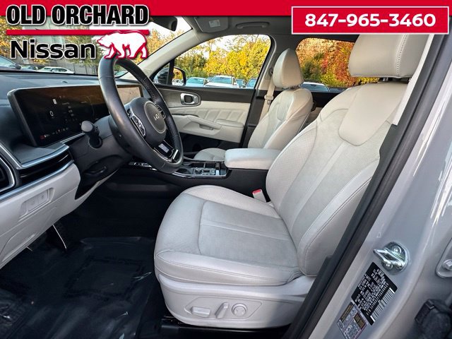 Used 2025 Kia Sorento SX AWD/4WD image 10