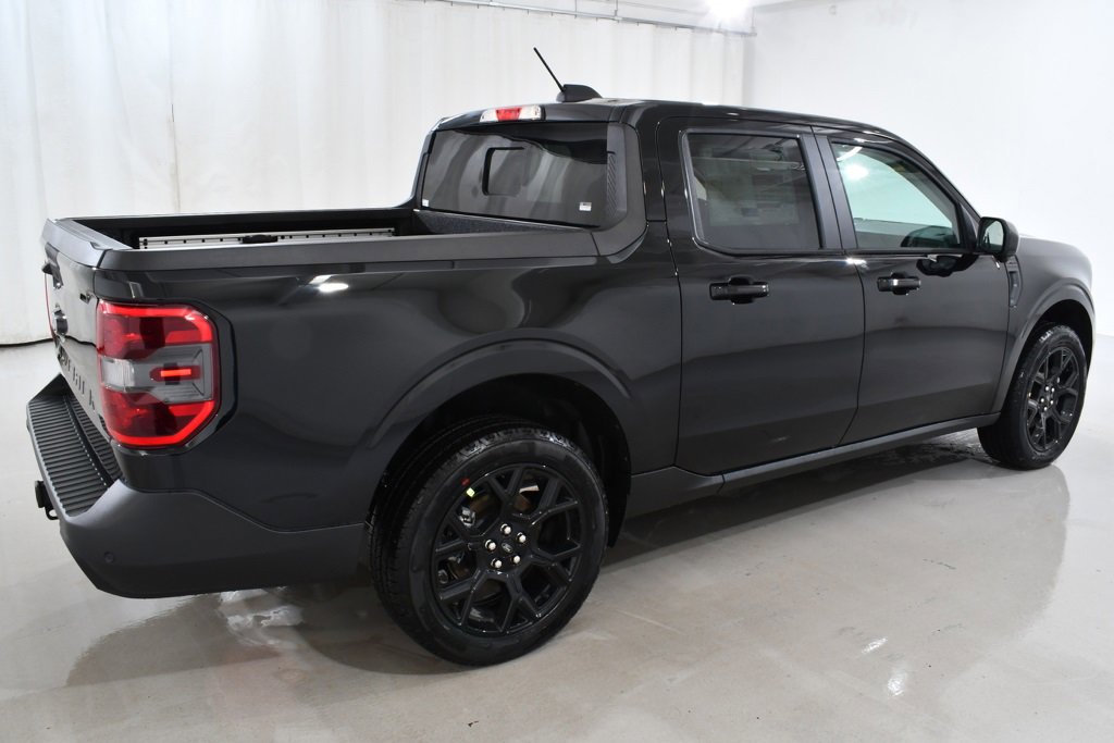 New 2026 Ford Maverick Lariat w/ Black Appearance Package image 11