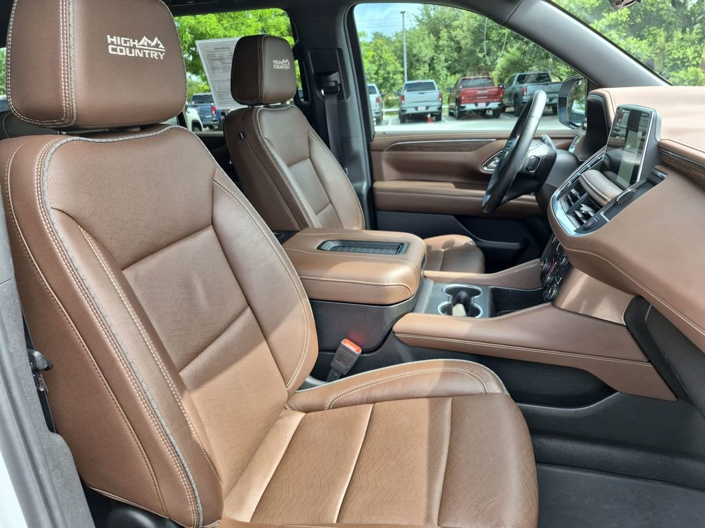 Used 2024 Chevrolet Tahoe High Country RWD image 41