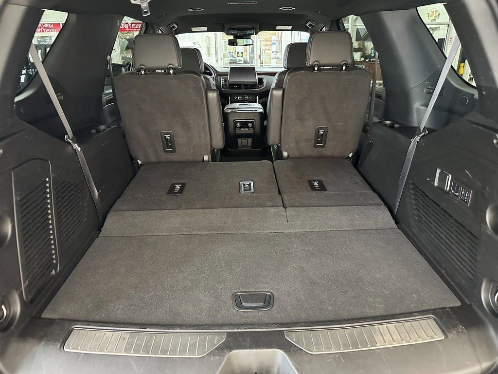 Used 2024 Chevrolet Tahoe Premier AWD/4WD image 39