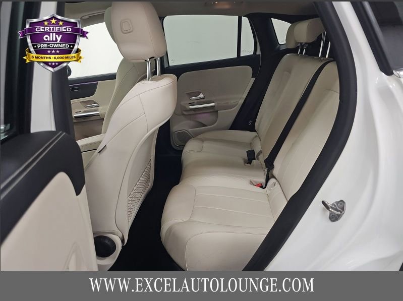 Used 2022 Mercedes-Benz GLA 250 4MATIC w/ Premium Package Lite image 13