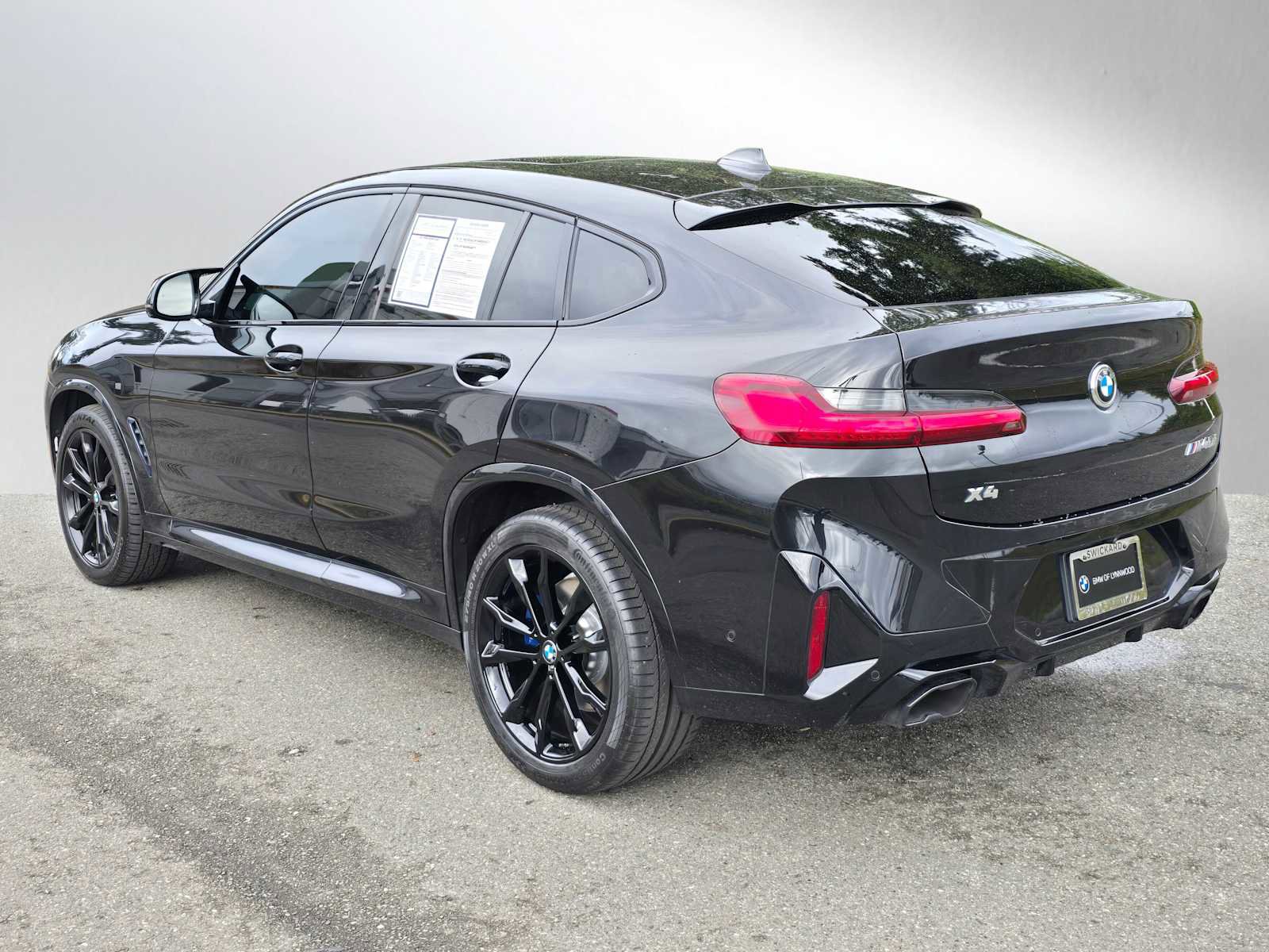 Used 2022 BMW X4 M40i w/ Premium Package image 5