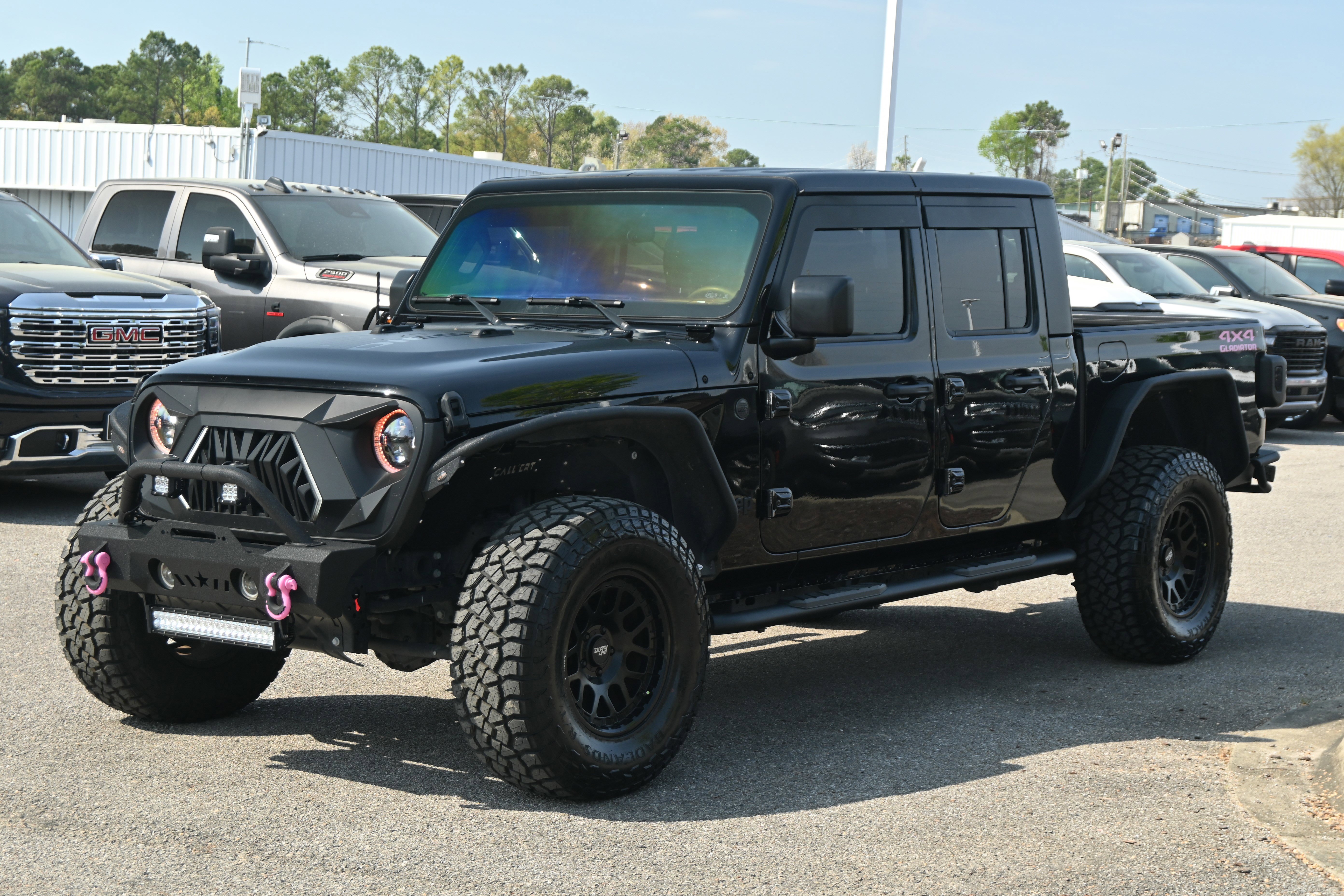 Used 2023 Jeep Gladiator Sport image 8