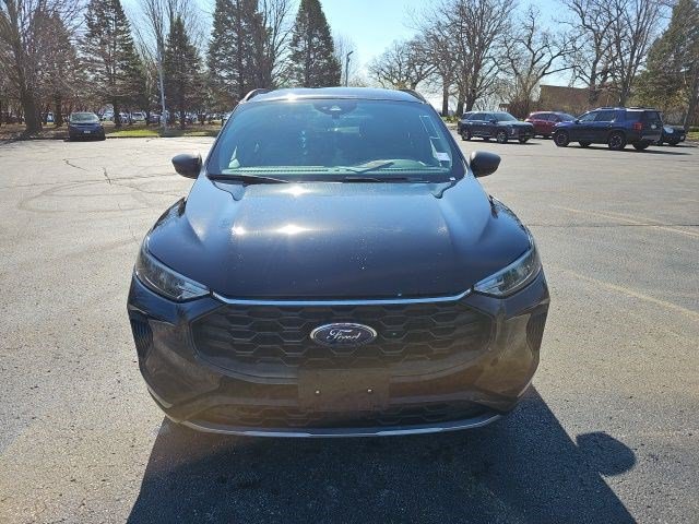 Used 2024 Ford Escape ST-Line AWD/4WD image 9