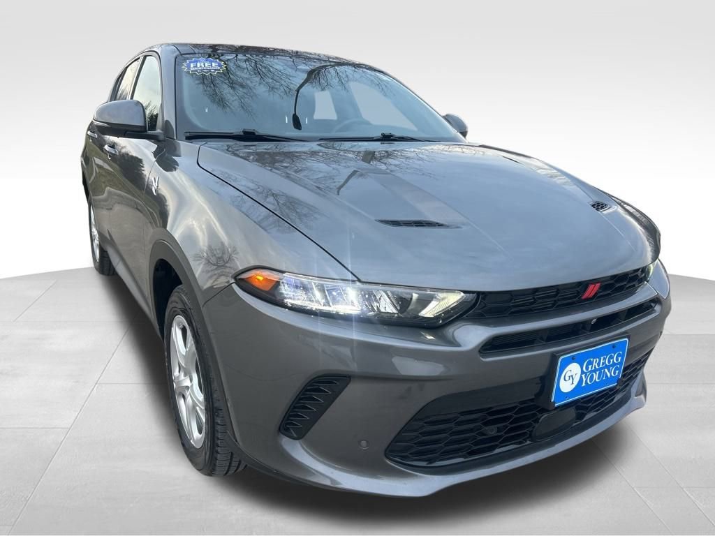 Used 2024 Dodge Hornet GT image 3