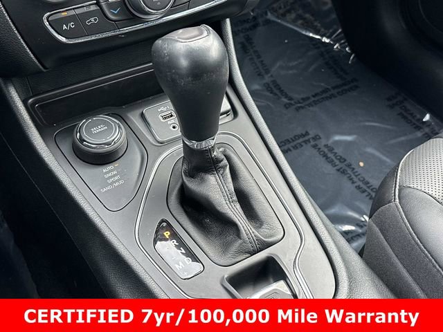 Certified 2022 Jeep Cherokee Latitude Lux AWD/4WD image 27