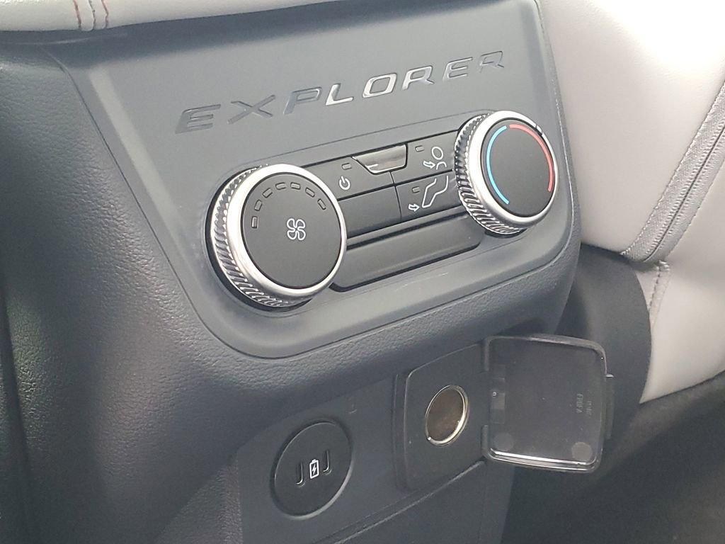 New 2026 Ford Explorer Active w/ Active Comfort Package image 31