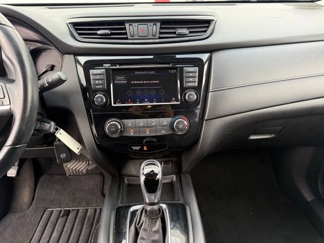Used 2020 Nissan Rogue S w/ Special Edition Package image 21