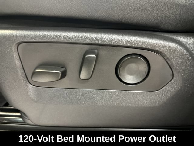 Used 2025 Chevrolet Silverado 2500 ZR2 w/ Technology Package AWD/4WD image 24