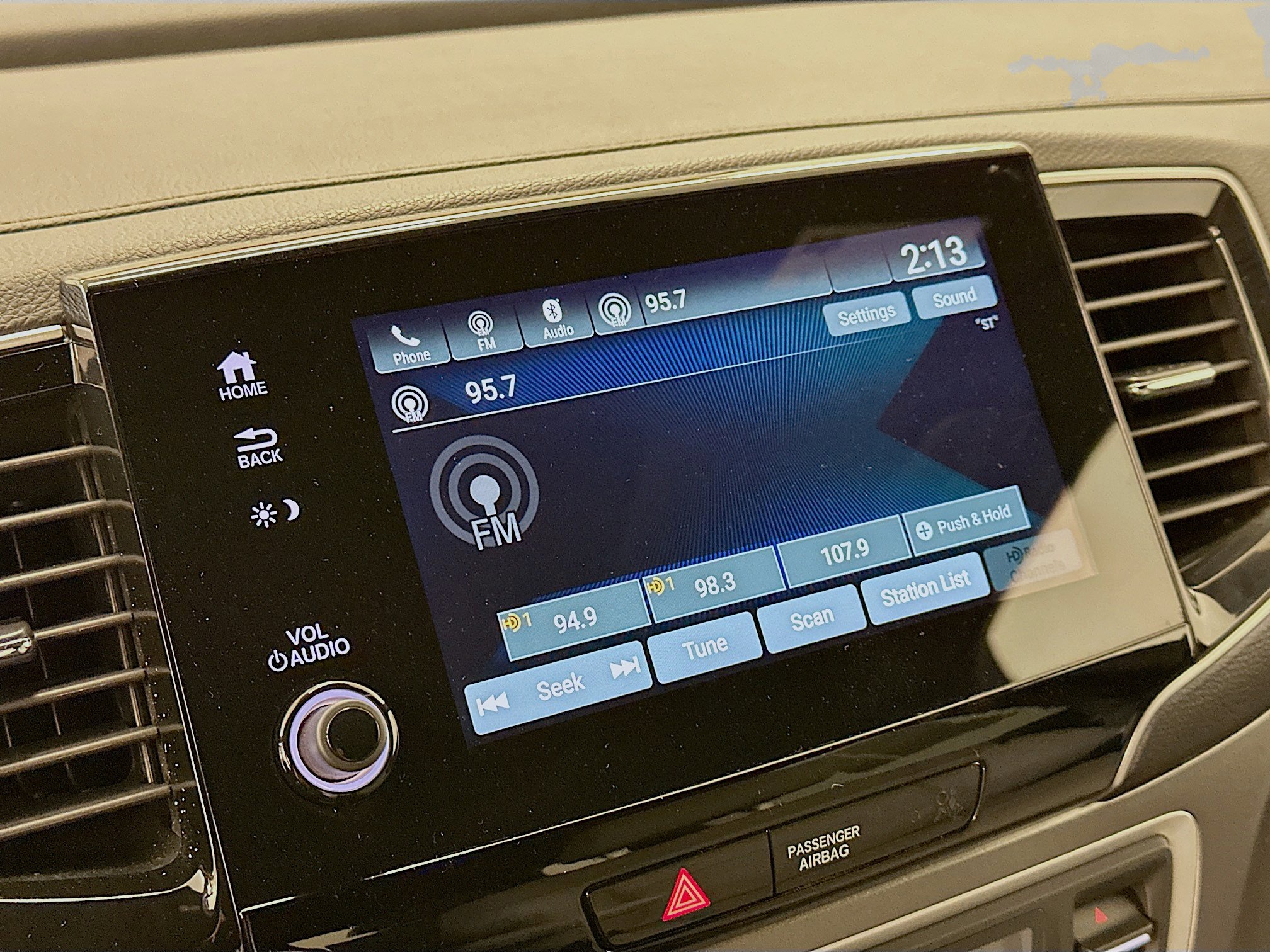 Used 2023 Honda Passport EX-L image 21