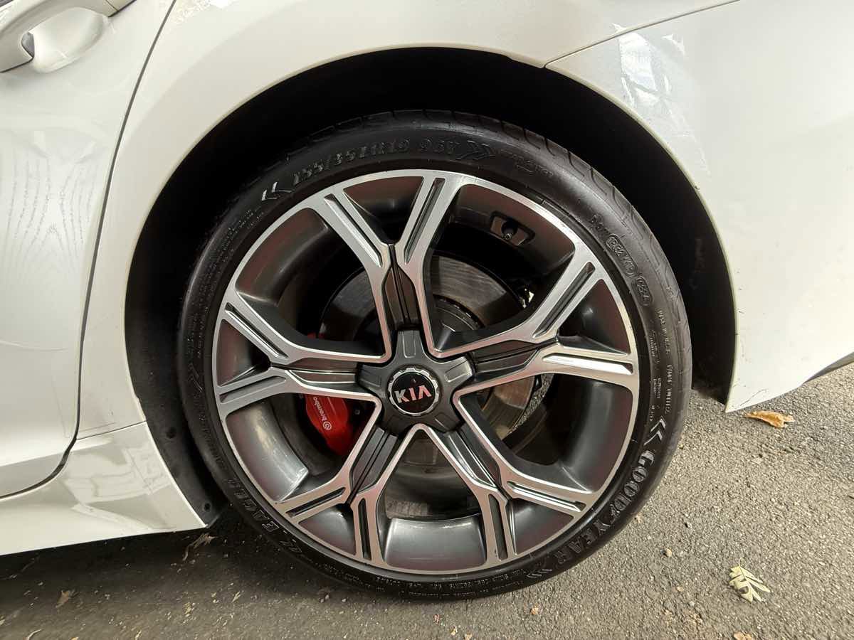 Used 2018 Kia Stinger GT1 image 29