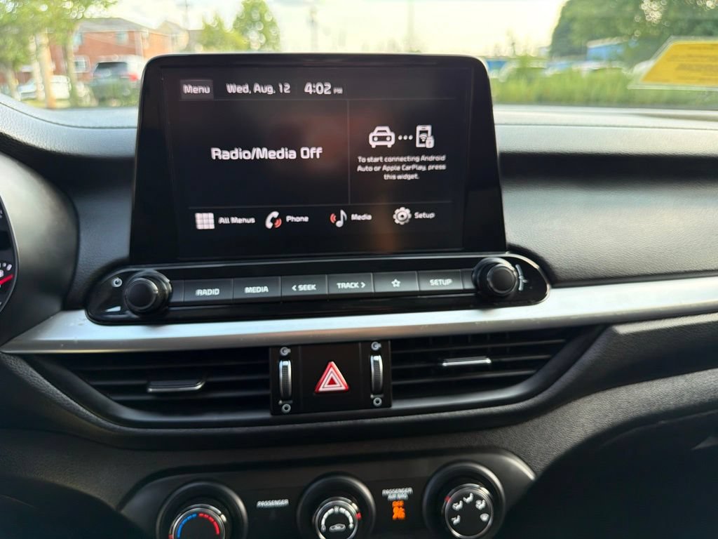 Certified 2024 Kia Forte LXS w/ LXS Technology Package FWD image 21