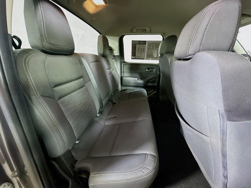 Used 2023 Nissan Frontier SV AWD/4WD image 11
