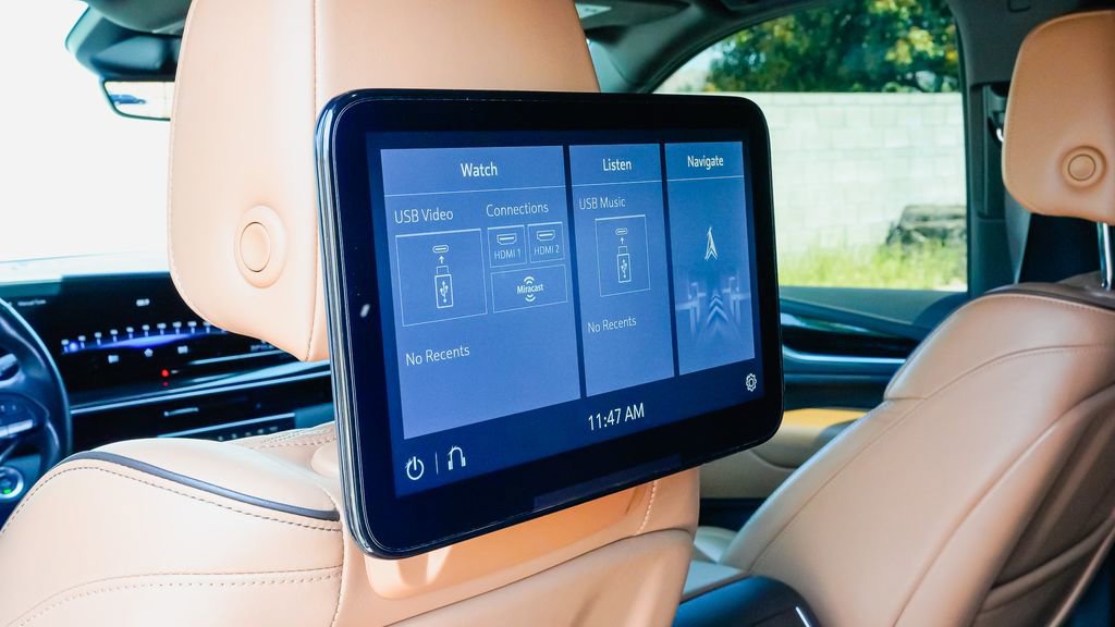 Certified 2021 Cadillac Escalade ESV Premium Luxury w/ LPO, Radiant Package AWD/4WD image 12