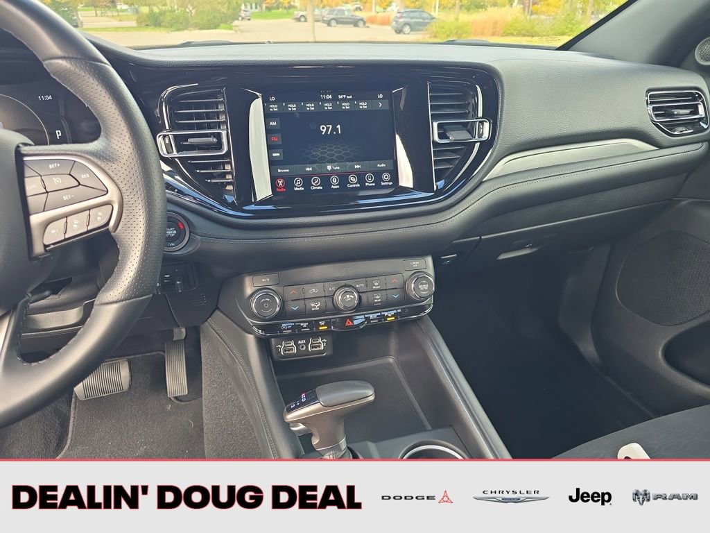 Used 2023 Dodge Durango SXT Launch Edition image 18