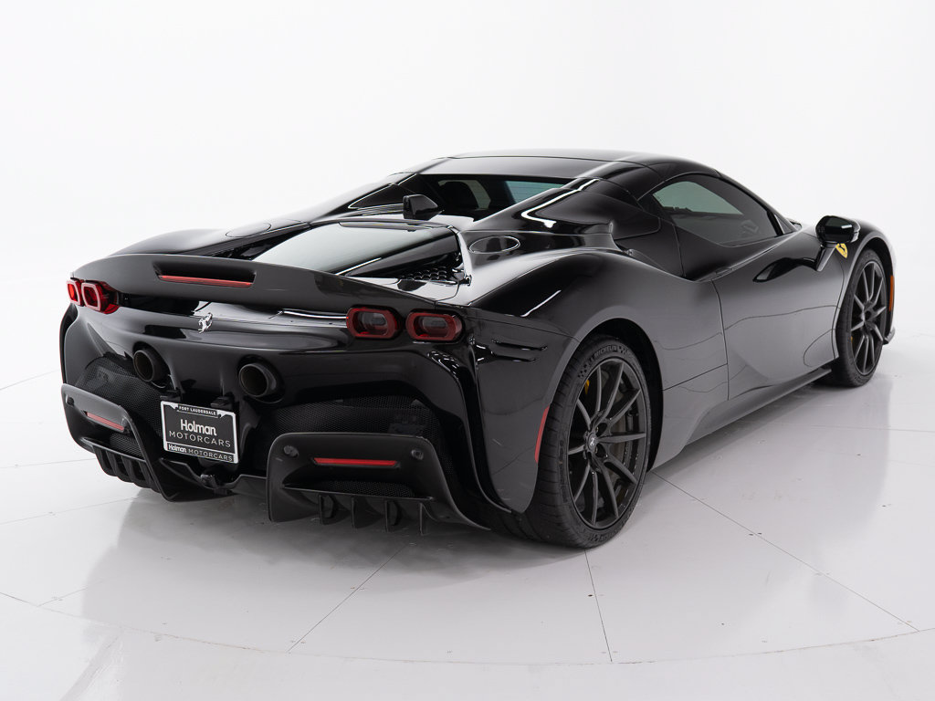 Used 2022 Ferrari SF90 Spider AWD/4WD image 13
