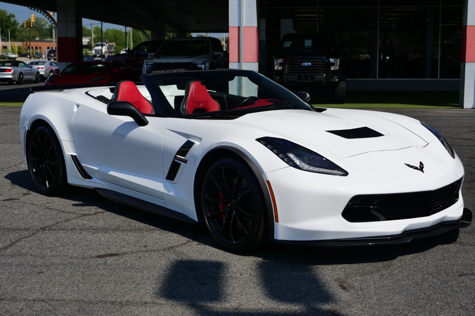 Used 2019 Chevrolet Corvette Grand Sport RWD image 4