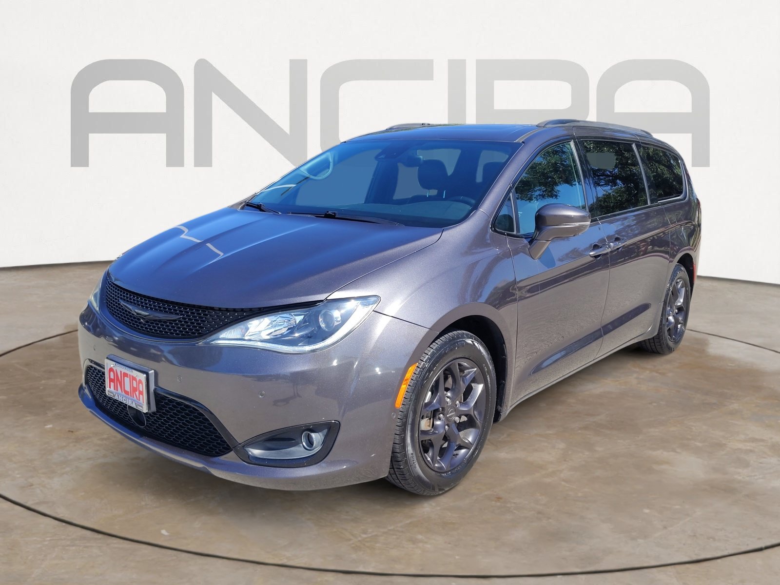 Used 2019 Chrysler Pacifica Limited w/ Advanced Safetytec Group FWD image 6