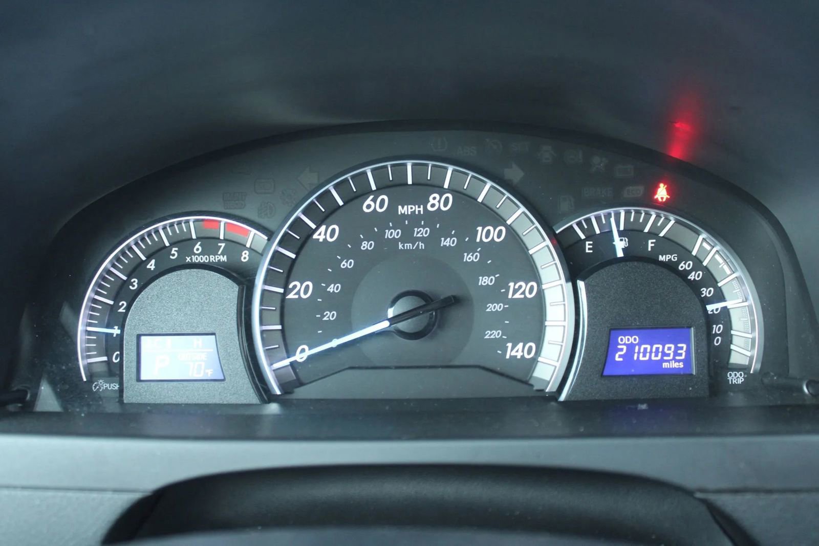 Used 2012 Toyota Camry SE FWD image 11