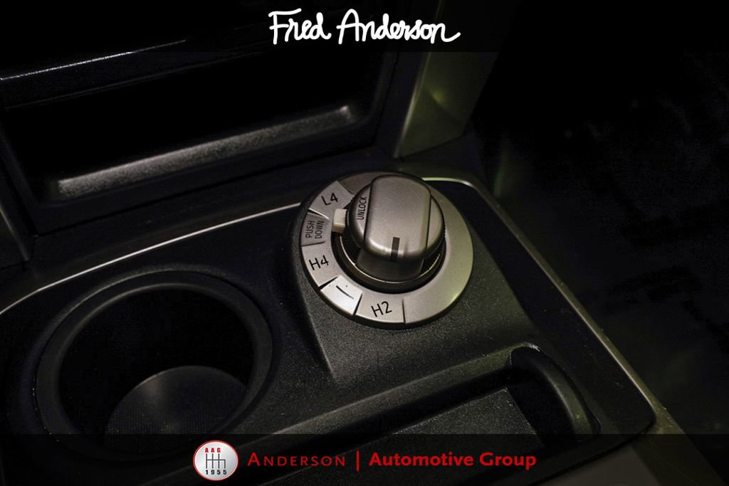 Used 2019 Toyota 4Runner SR5 AWD/4WD image 14
