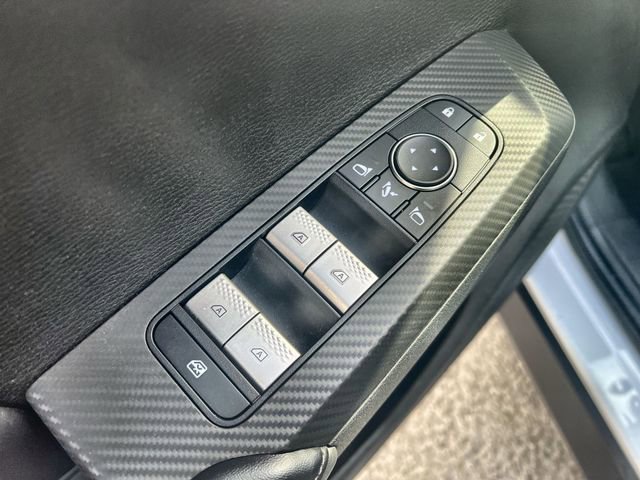 Used 2024 Mitsubishi Outlander SE image 22