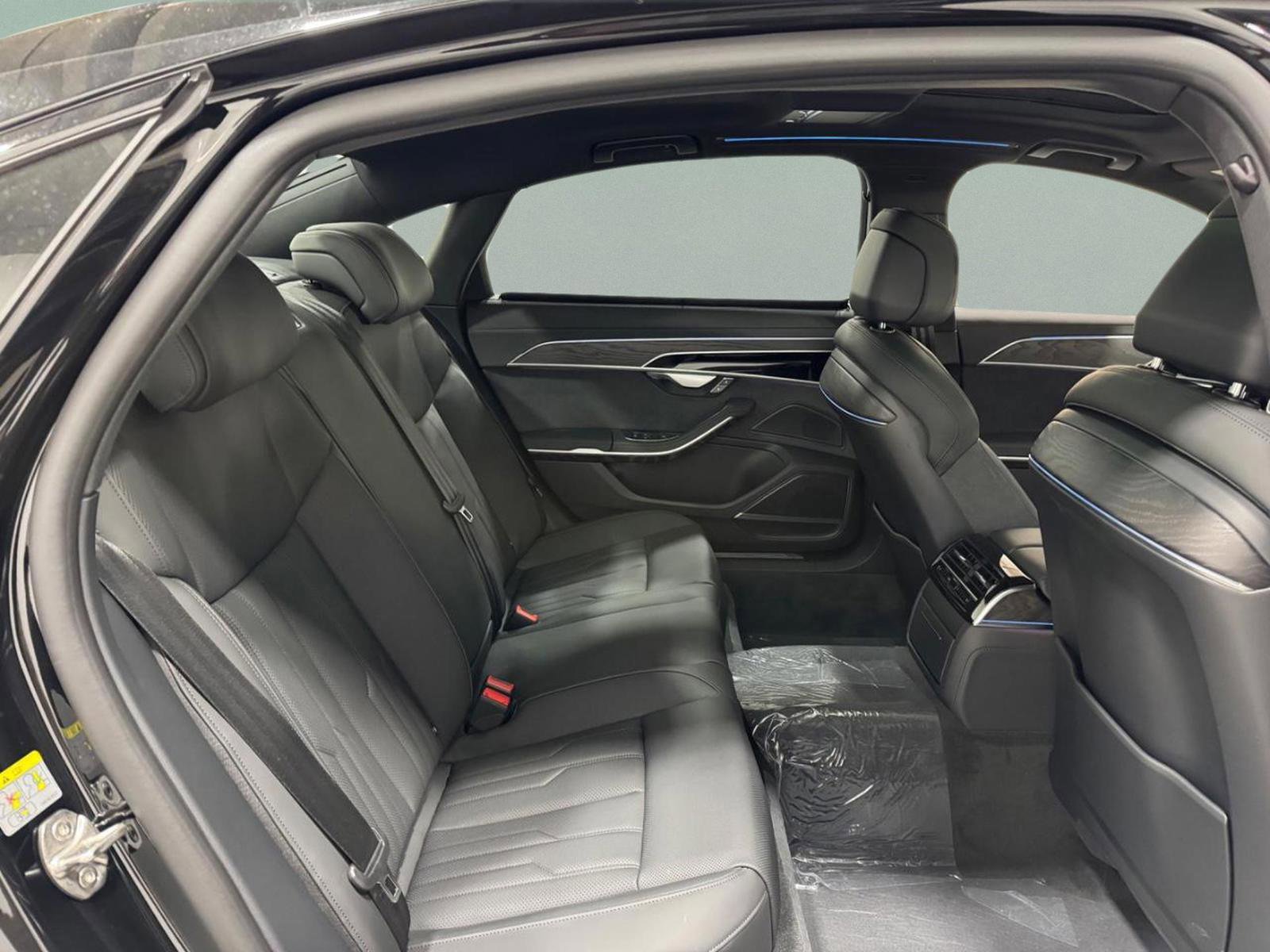 New 2026 Audi A8 L 3.0T image 10