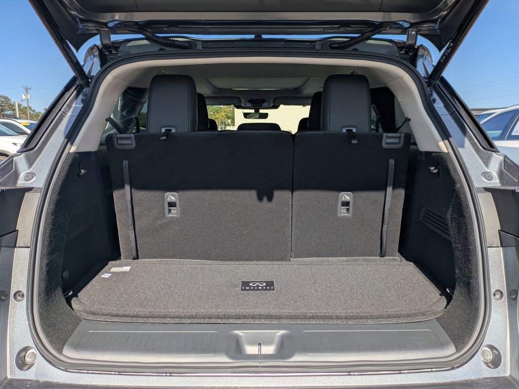 New 2026 INFINITI QX60 Luxe w/ Cargo Package image 13