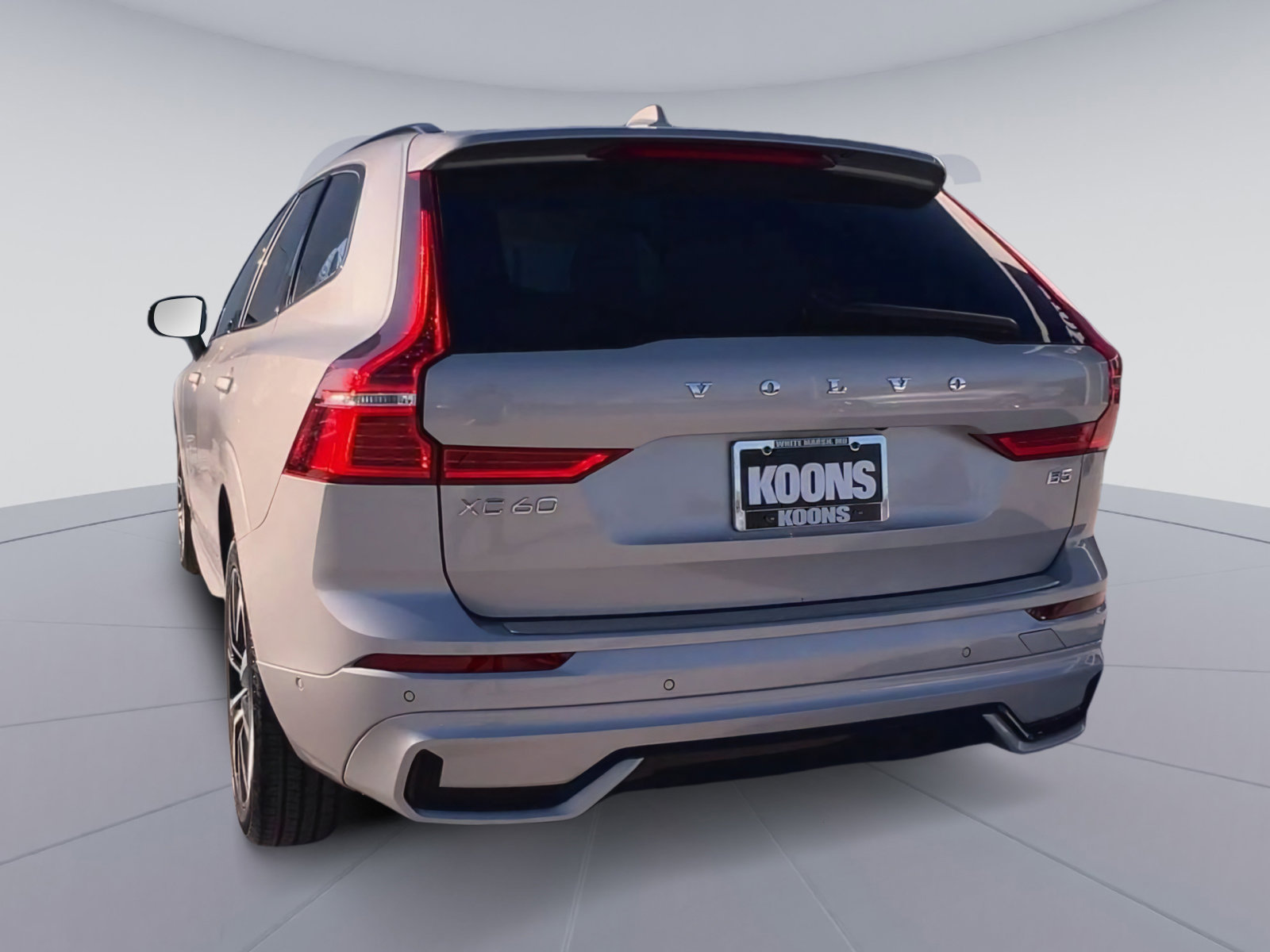 Used 2023 Volvo XC60 B5 Plus w/ Climate Package image 10