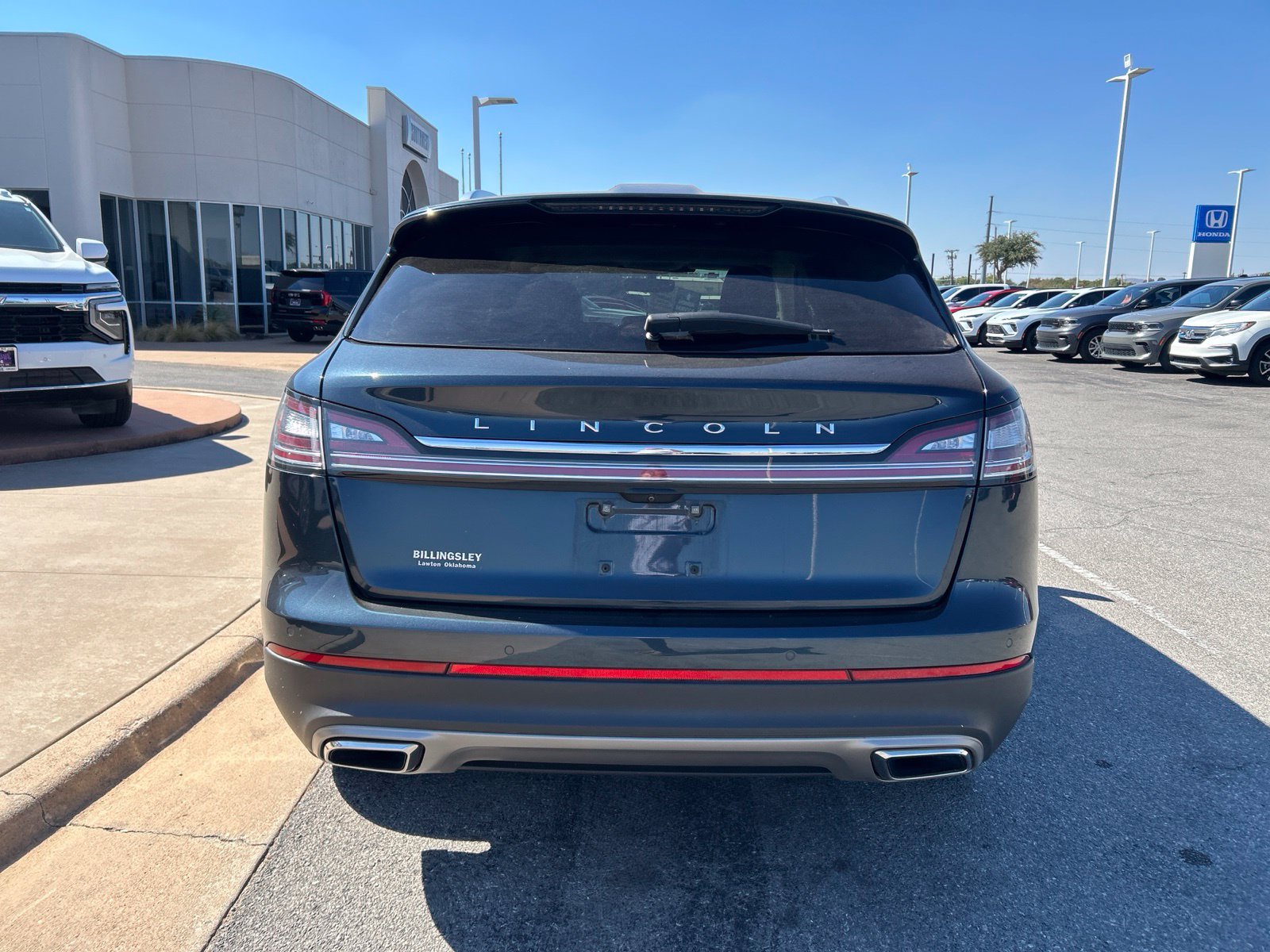 Used 2023 Lincoln Nautilus AWD w/ Premium Package image 6