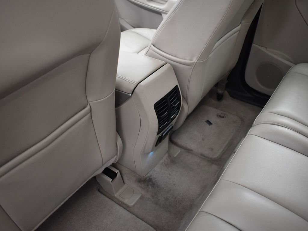 Used 2016 Ford C-MAX Energi SEL image 25